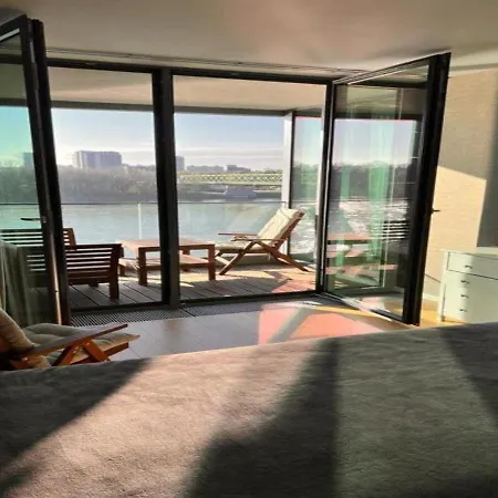 No1 Dream View * ブラチスラヴァ